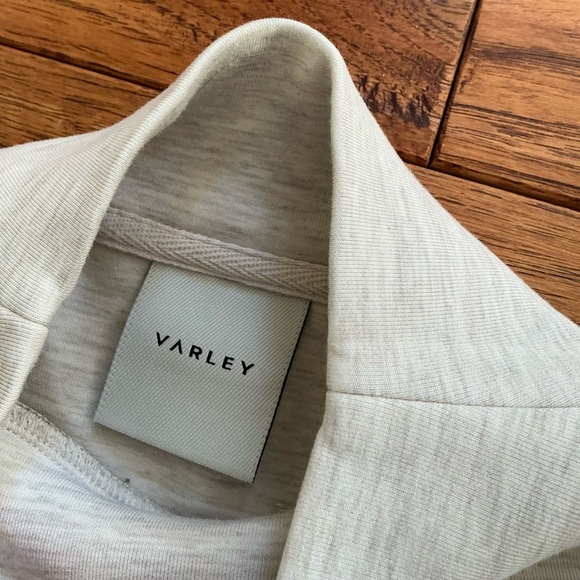 Varley Mockneck Sweatshirt, front zipper pockets, XS - Picture 6 of 8